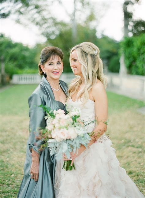 mother dresses for daughter's wedding.